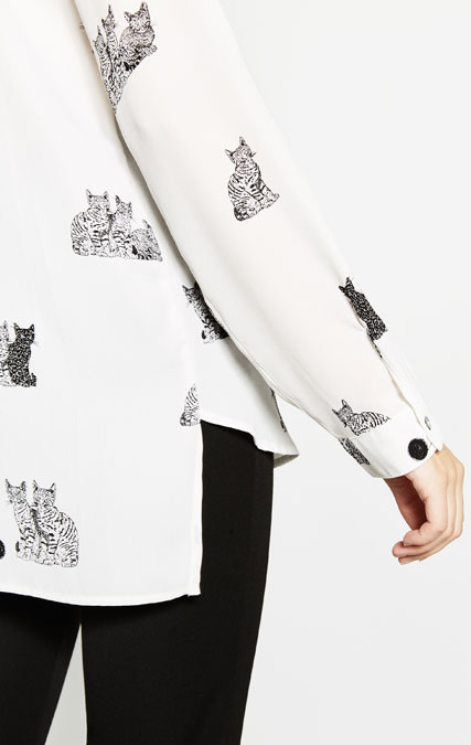 Blus med kattmönster från Zara